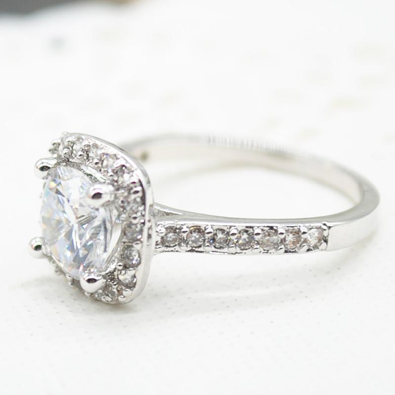 2.00CT Cushion-Cut Queen White  Elements Ring Elsy Style Rings