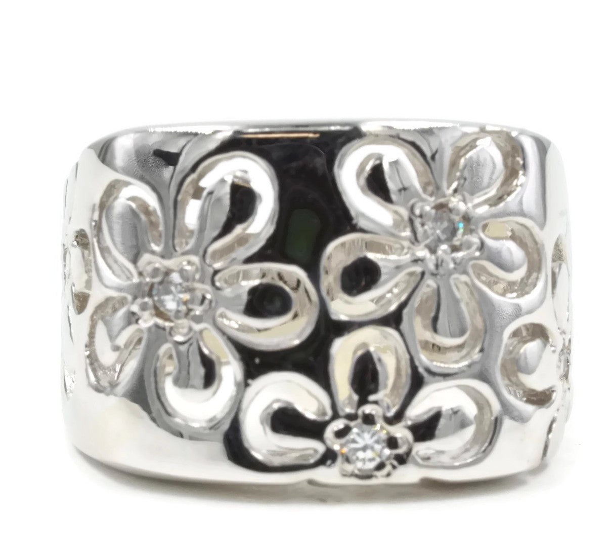 Bold Cutout Daisy Silvertone Fashion Ring with Tiny Cubic Zirconia Elsy Style Ring