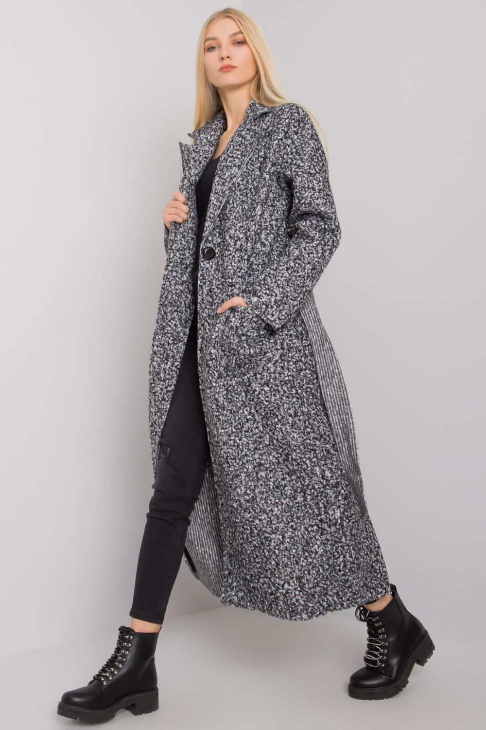 Coat model 159704 Elsy Style Women`s Coats, Jackets