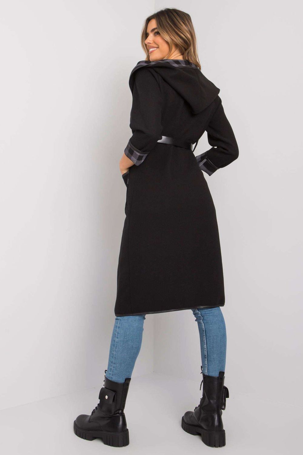 Coat model 160421 Elsy Style Women`s Coats, Jackets