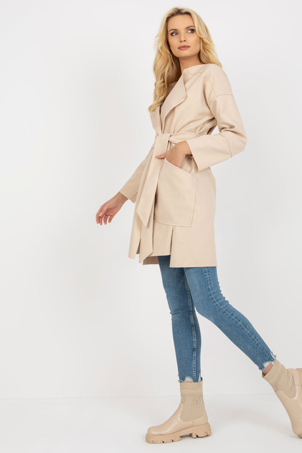 Coat model 171328 Elsy Style Women`s Coats, Jackets