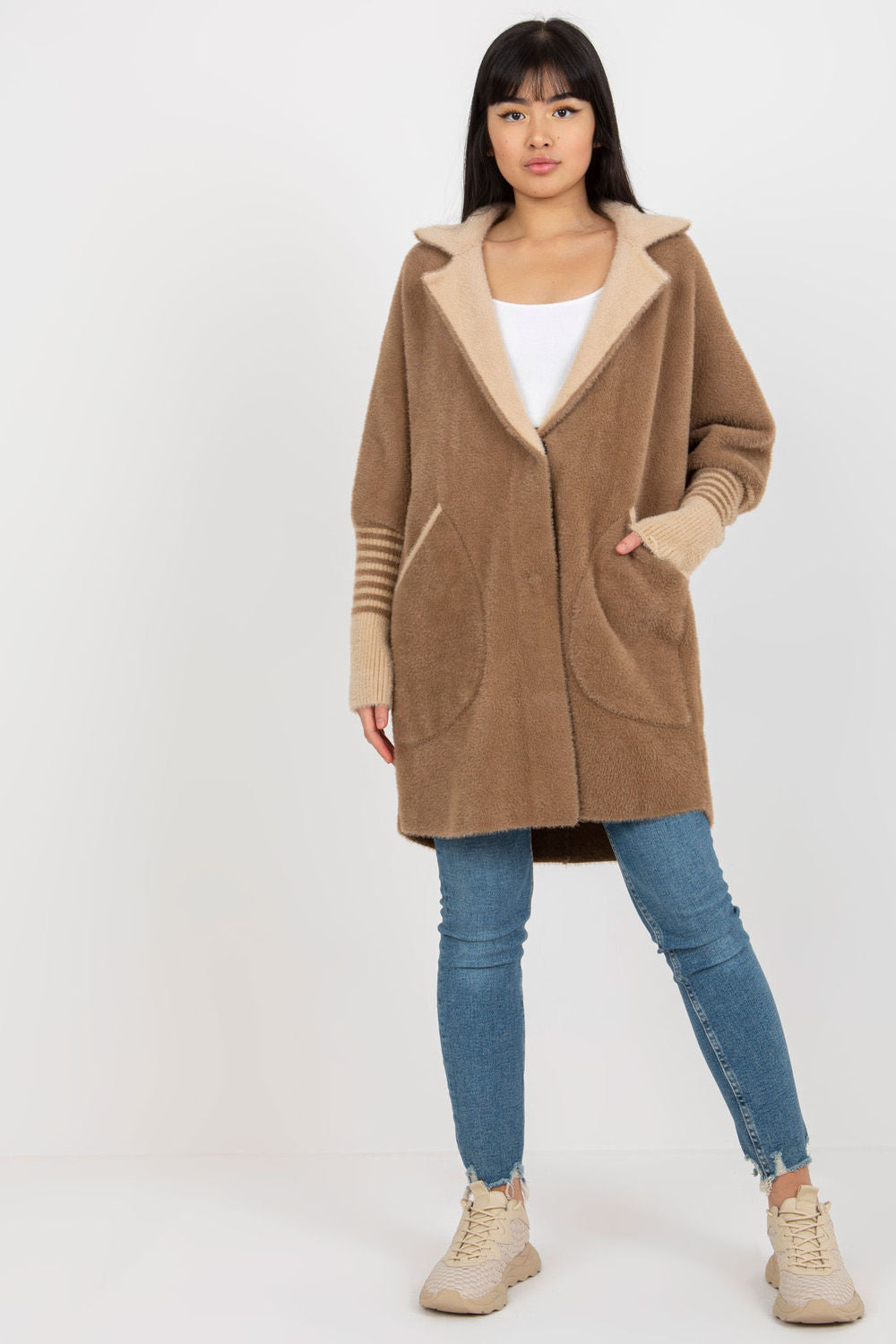 Coat model 175709 Elsy Style Women`s Coats, Jackets