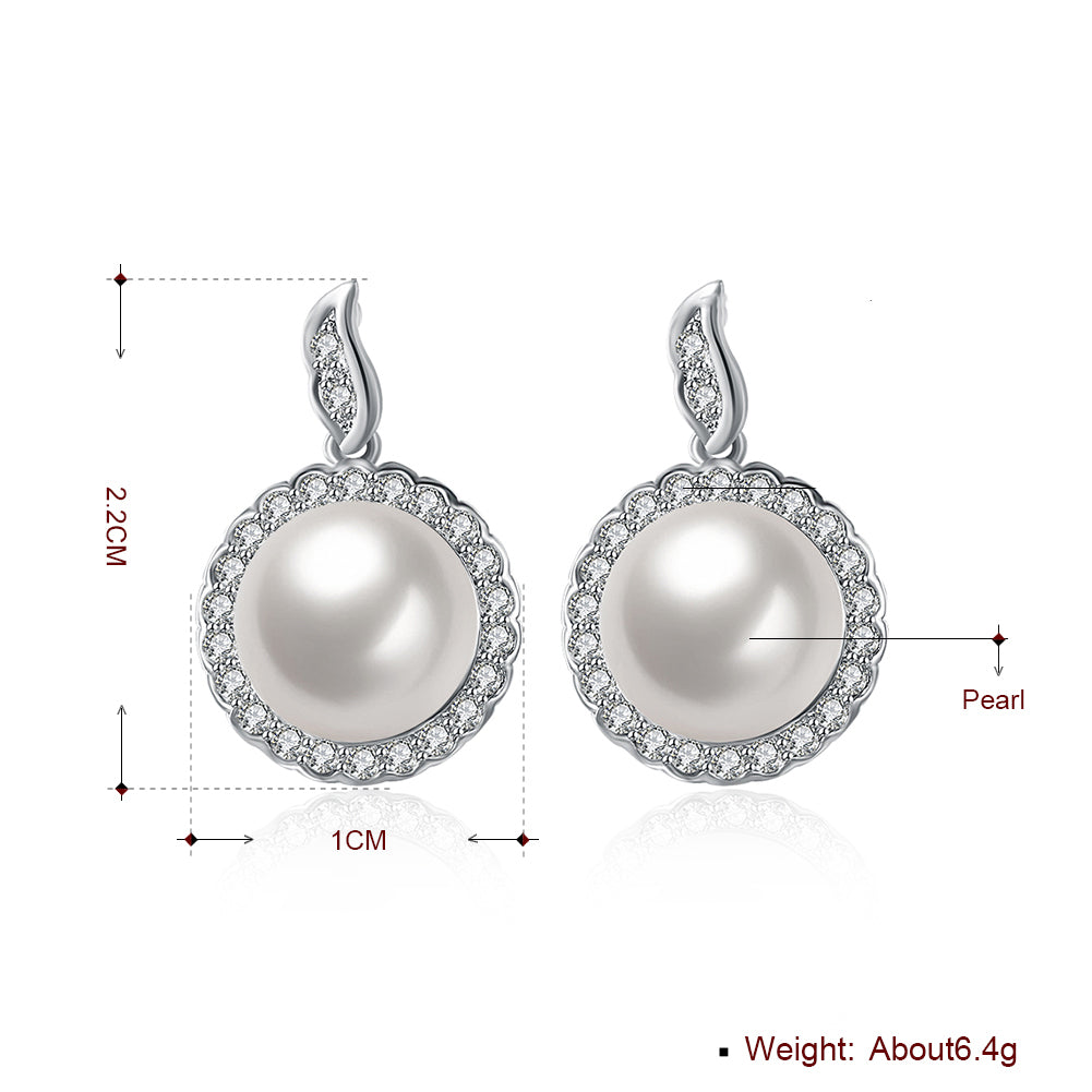 Halo Pave Freshwater Pearl Stud in 18K White Gold Plated with  Crystals Elsy Style Earring