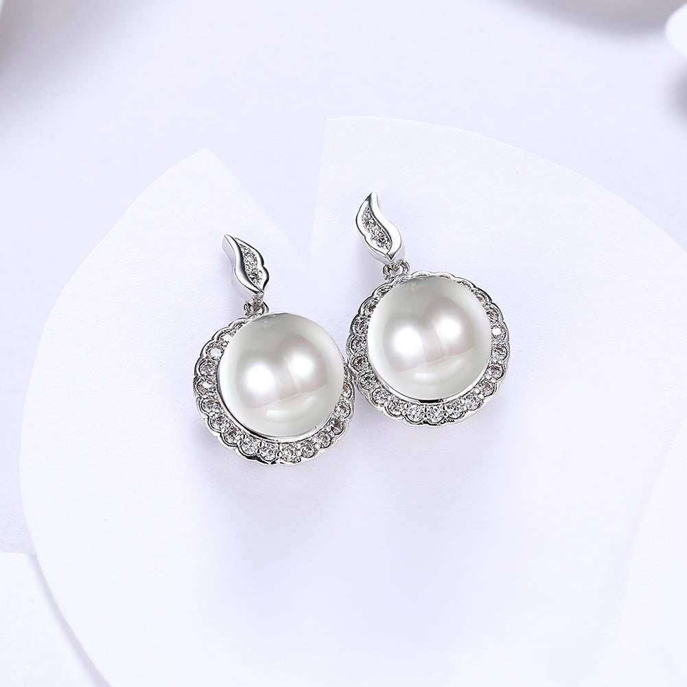 Halo Pave Freshwater Pearl Stud in 18K White Gold Plated with  Crystals Elsy Style Earring