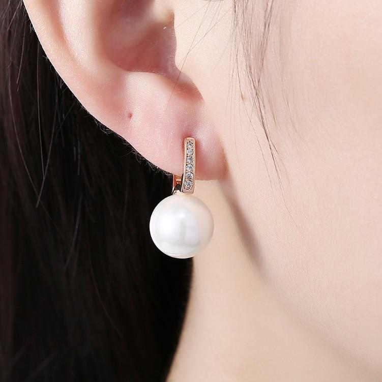 Micro-Pav'e Austrian Crystal Curved Pearl Huggie Earrings Set in 18K Gold ITALY Design Elsy Style Earring