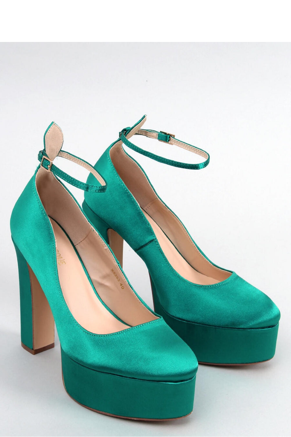 Platform pumps model 176071 Elsy Style Platform pumps