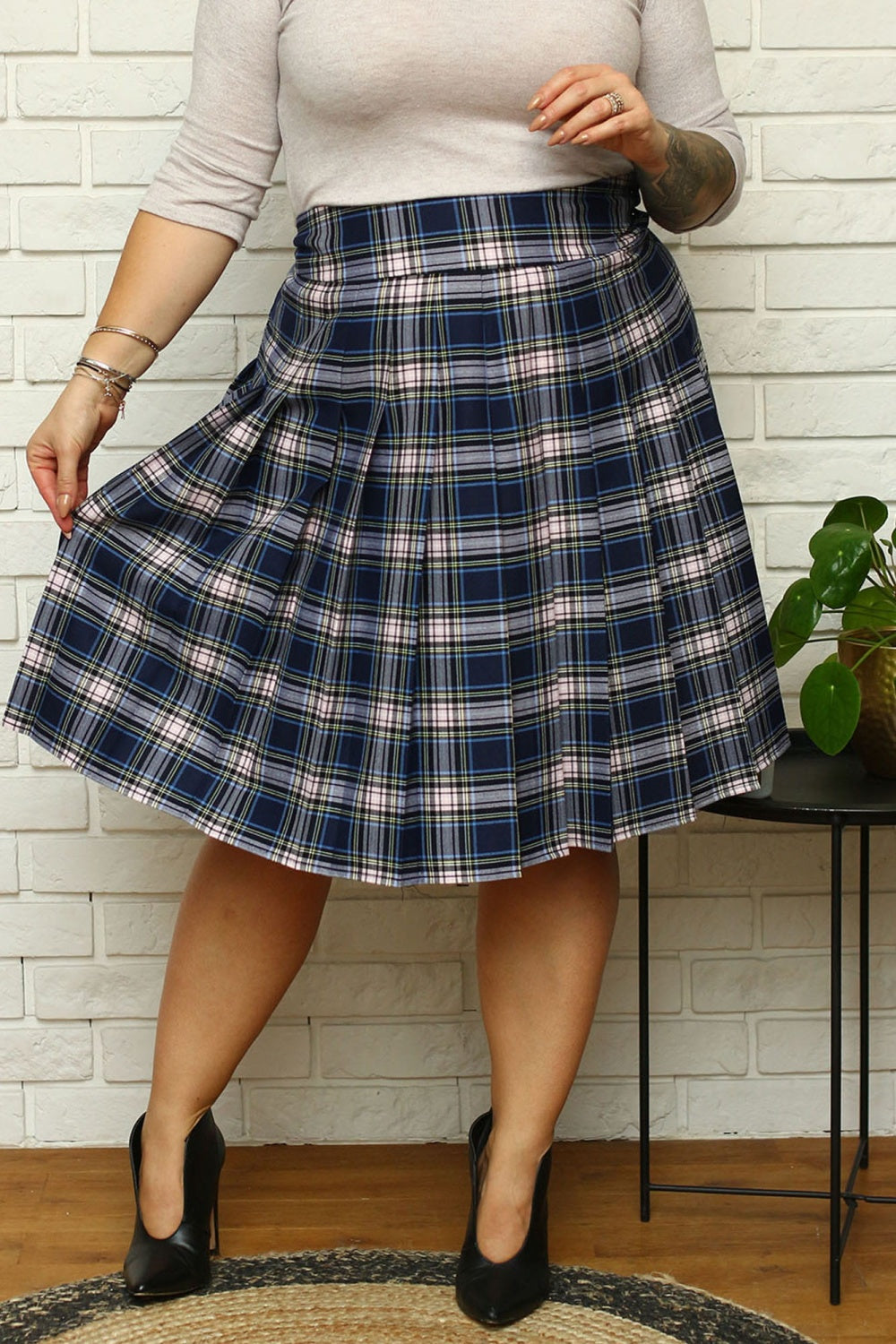 Plus size Skirt model 171498 Elsy Style Plus size skirts