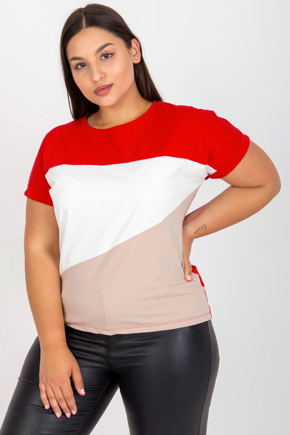 Plus size T-shirt model 166733 Elsy Style T-shirts plus size