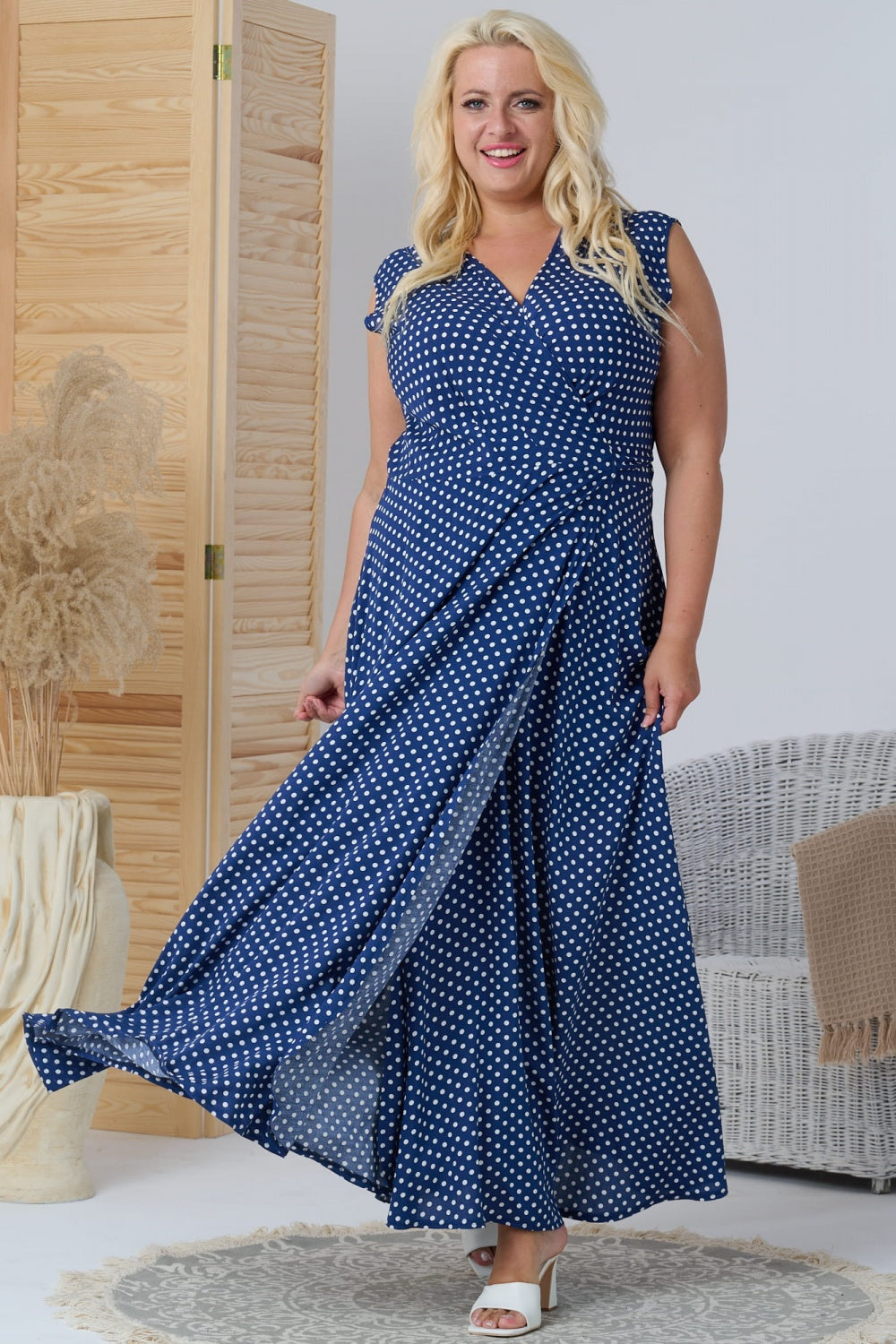 Plus size dress model 169390 Elsy Style Plus size dresses