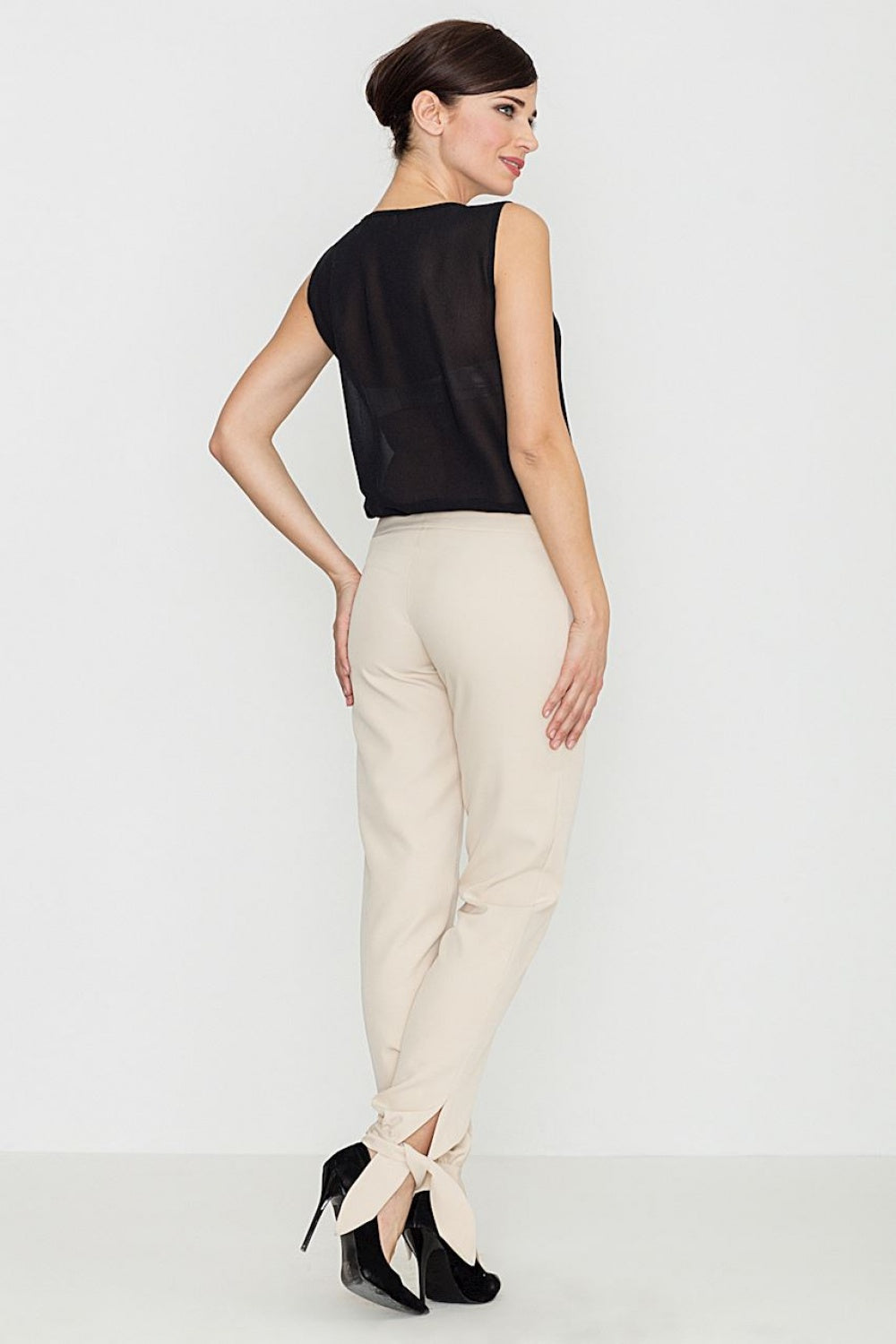 Trousers model 114259 Elsy Style Pants, Trousers, Shorts