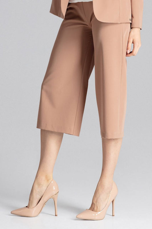 Women trousers model 129787 Elsy Style Pants, Trousers, Shorts