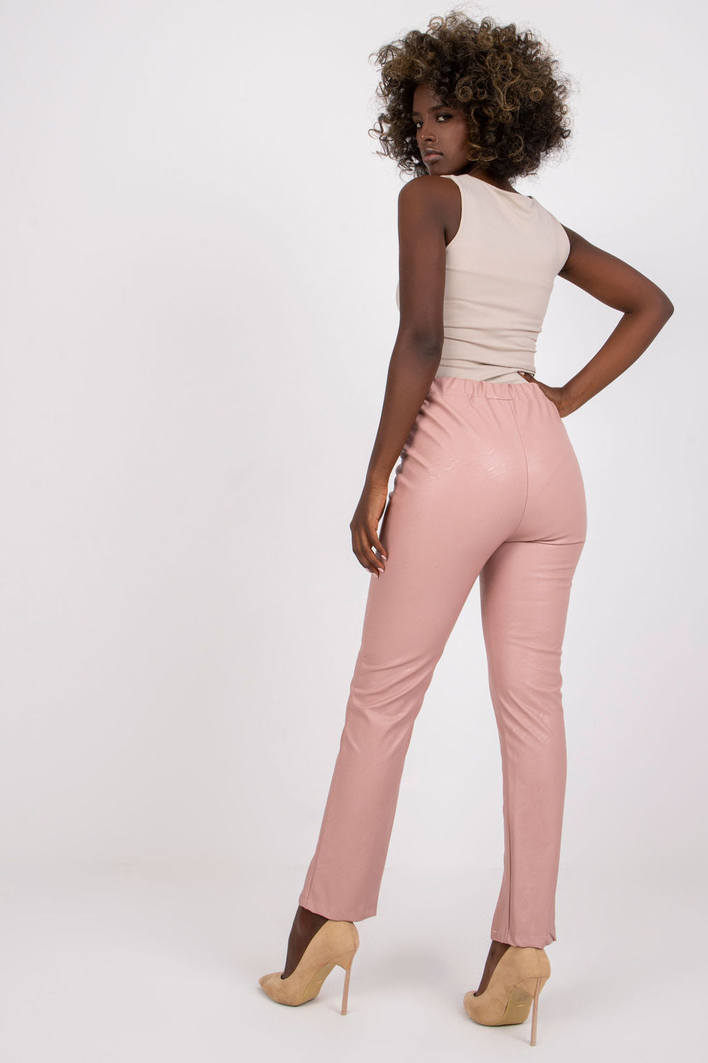 Women trousers model 167260 Elsy Style Pants, Trousers, Shorts