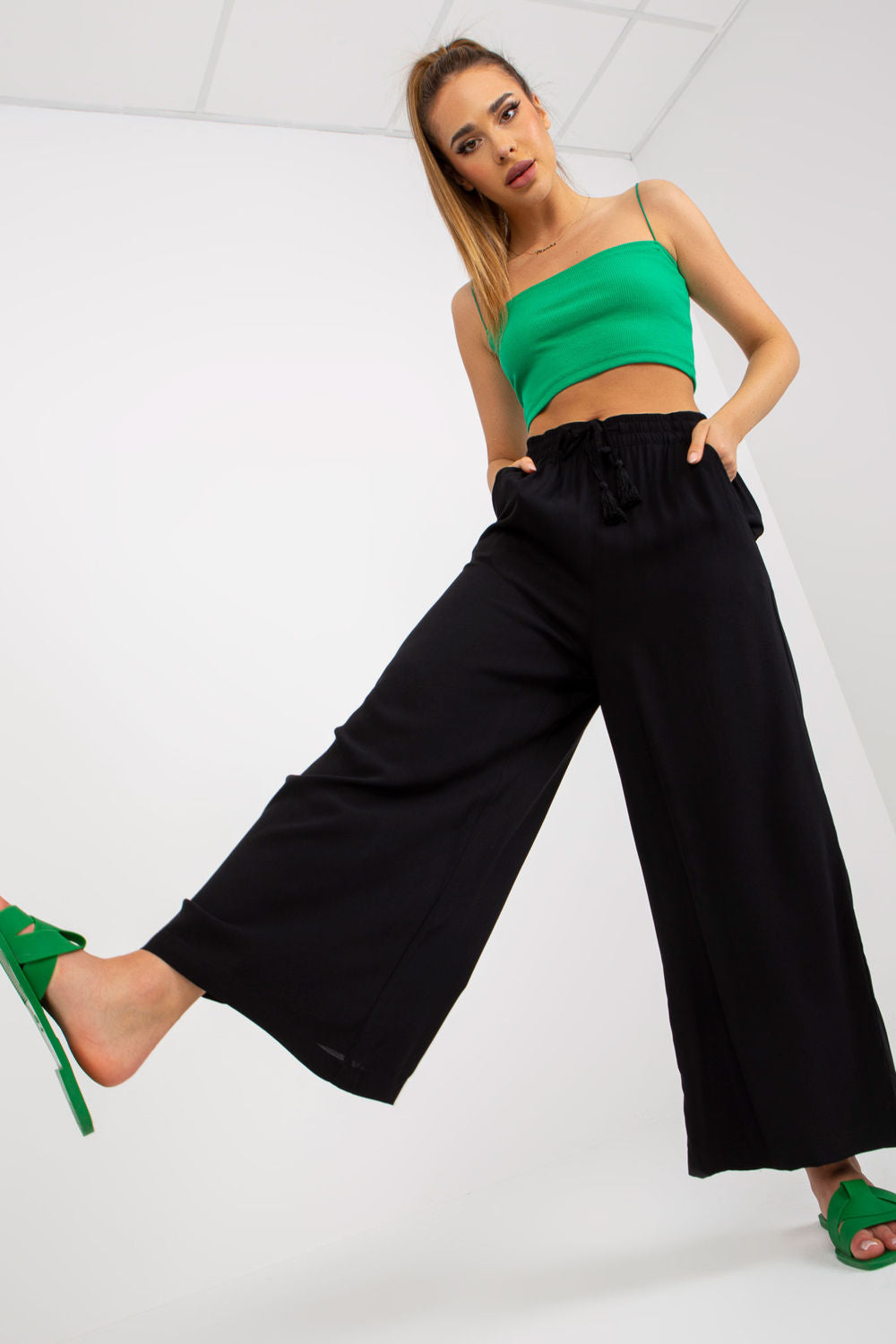 Women trousers model 168450 Elsy Style Pants, Trousers, Shorts