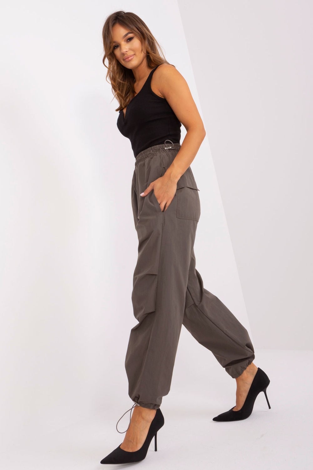 Women trousers model 182538 Elsy Style Pants, Trousers, Shorts